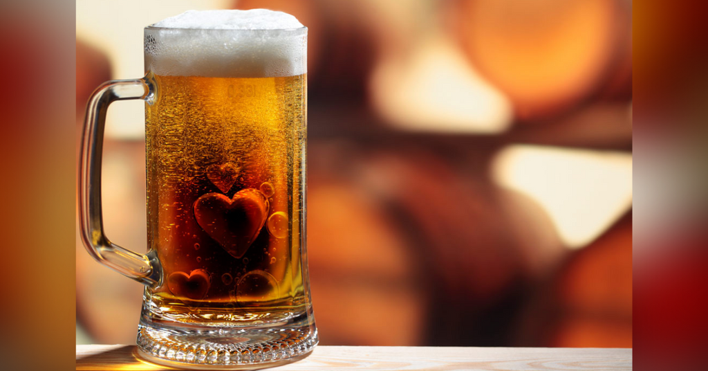 Μπύρα: Γιατί είναι πιο νόστιμη σε γυάλινο ποτήρι