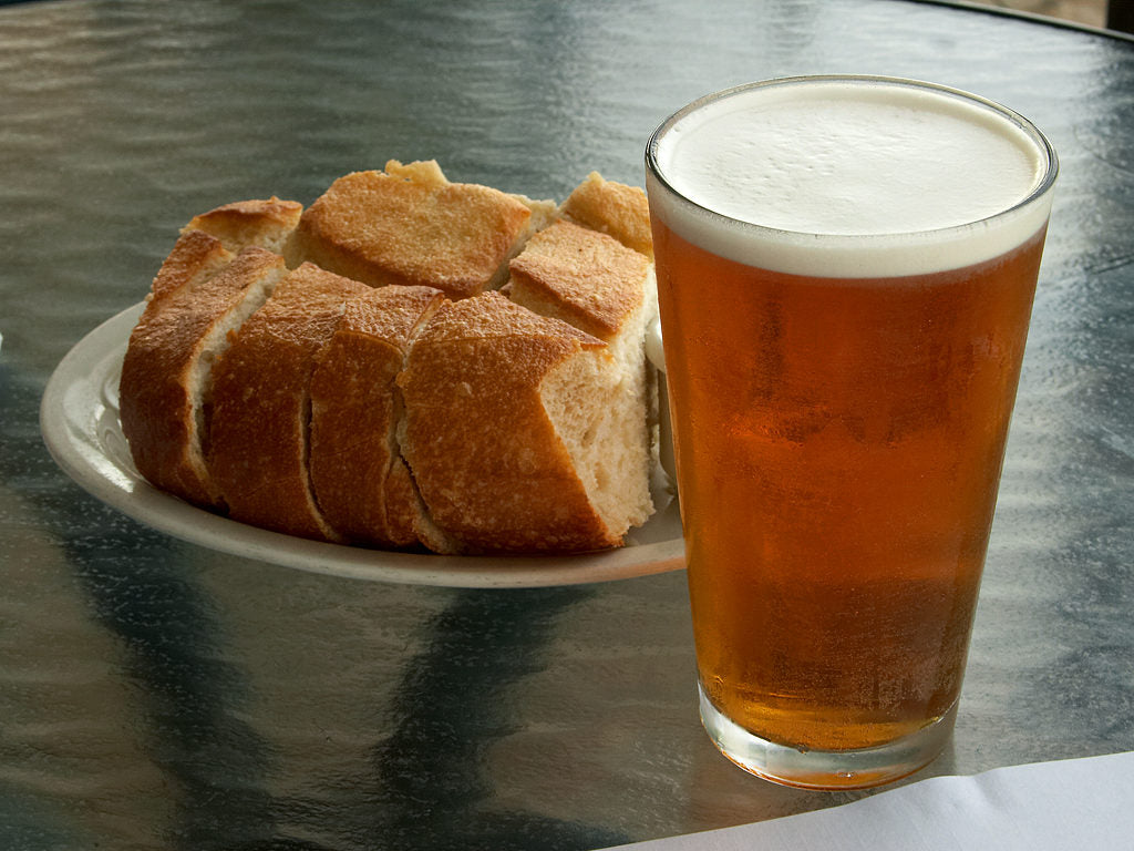 Έρευνα: Οι πρόγονοί μας έφτιαξαν πρώτα μπύρα και μετά ψωμί
